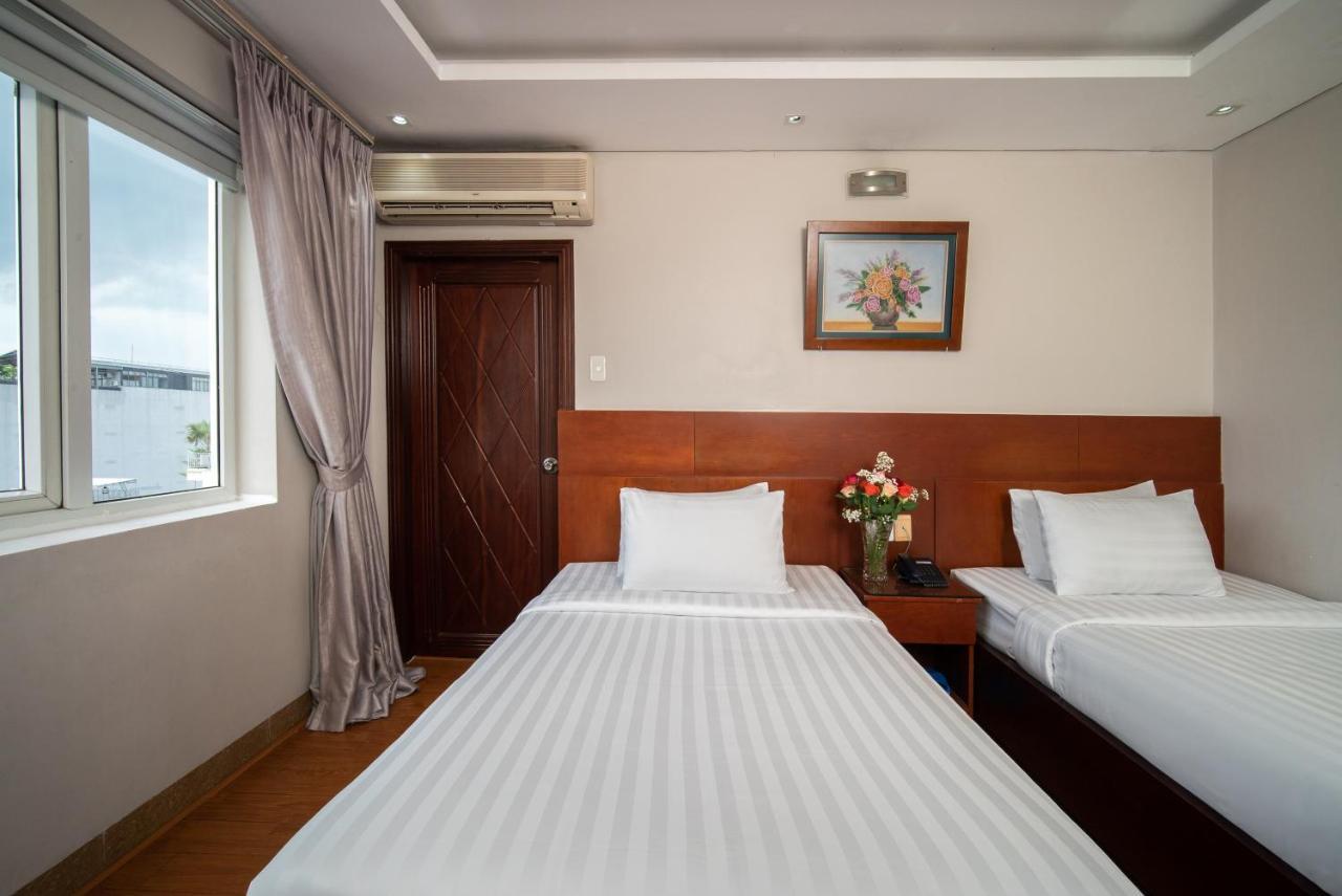 Van Ha Hotel Ho Chi Minh City Exterior photo